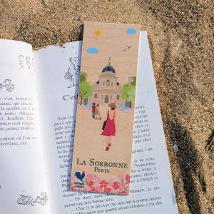 Marque-pages en bois français réalisé pour la Sorbonne